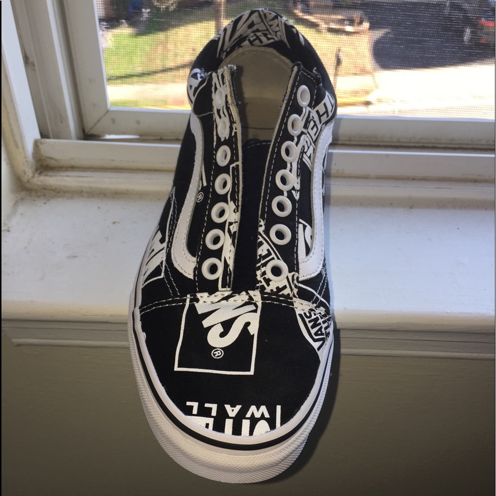 Vans - Picture 4 of 5